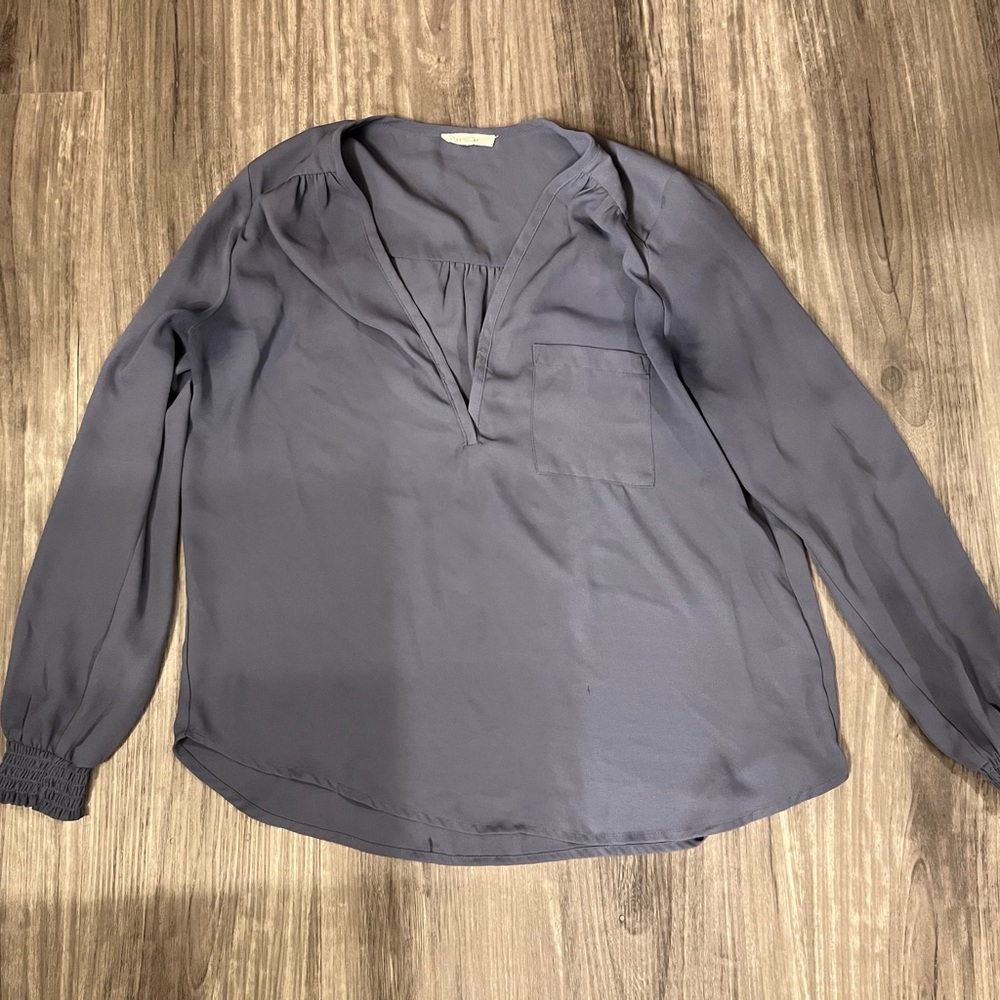 🎉8/$12🎉 Pleione grayish blue top size xs (oversized for like loose small)
